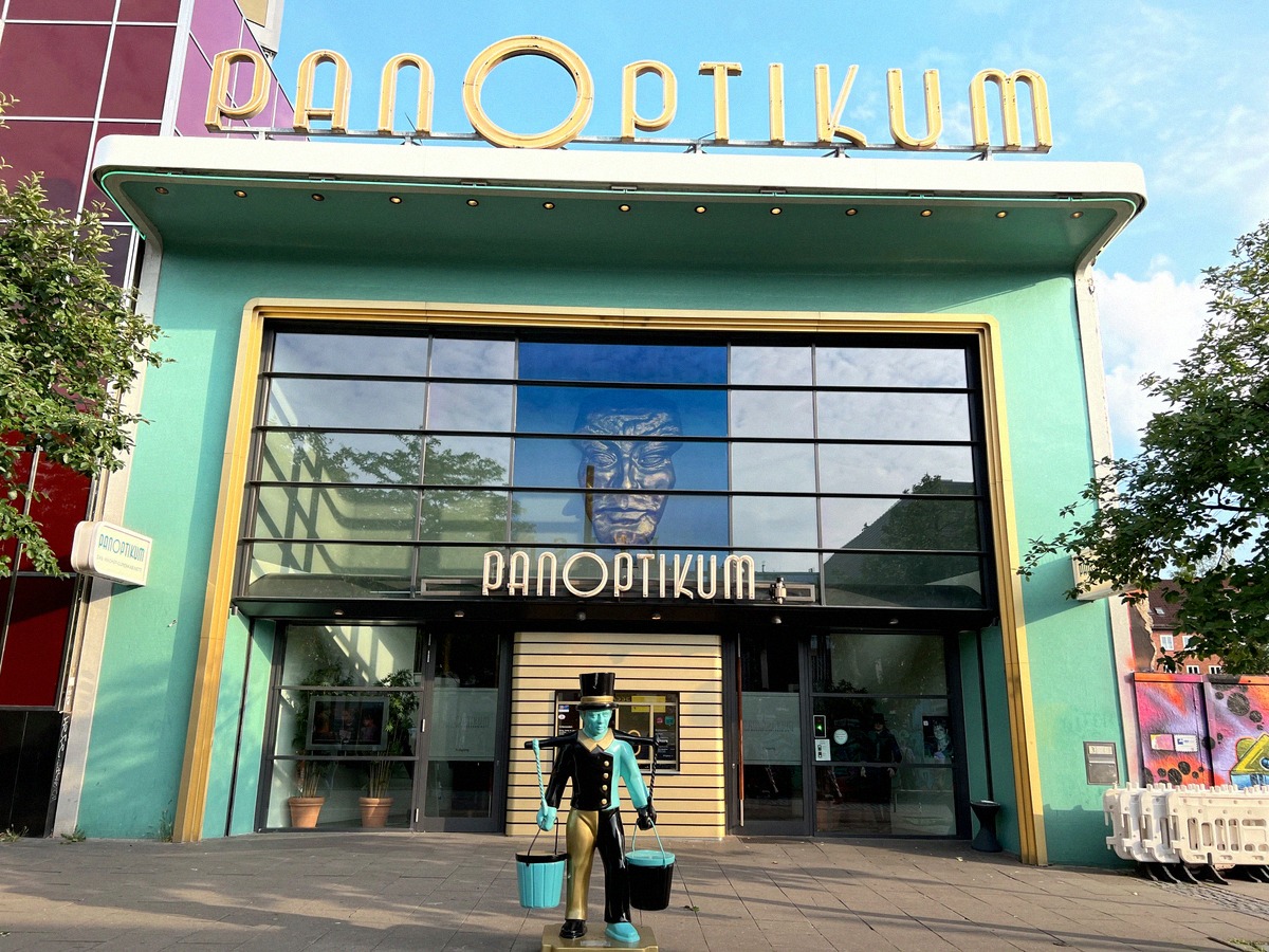 Fassade des Panoptikums auf St. Pauli